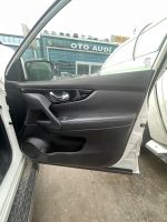 Nissan Qashqai J11 2014-2019 Model Sağ Ön Kapı Döşemesi Orijinal Çıkma