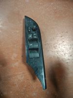 Toyota hilux çıkma orjinal 2023 model sol dörtlü cam düğmesi