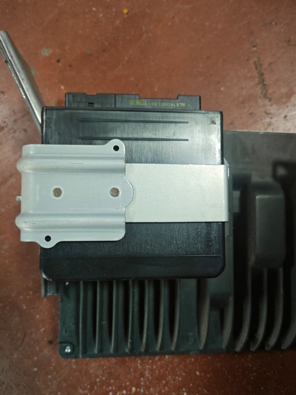 Toyota  hilux 89533-71092 çıkma orjinal 4x4 beyni