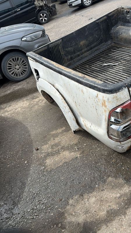 Toyota Hilux 2015 2018 Model Çıma Orjinal Arka Kasa