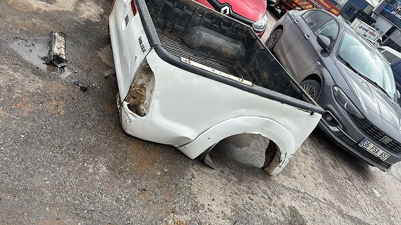 Toyota Hilux 2015-2018 Model Çıkma Orjinal Arka Kasa