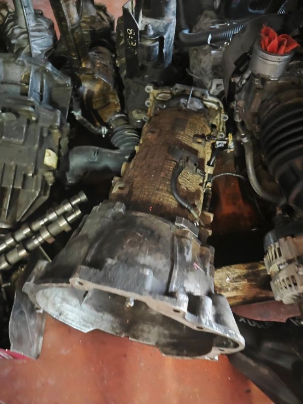 Mıtsubıshı L200 Çıkma Orjinal 4x2 5 vites Otomatik Şanzıman 