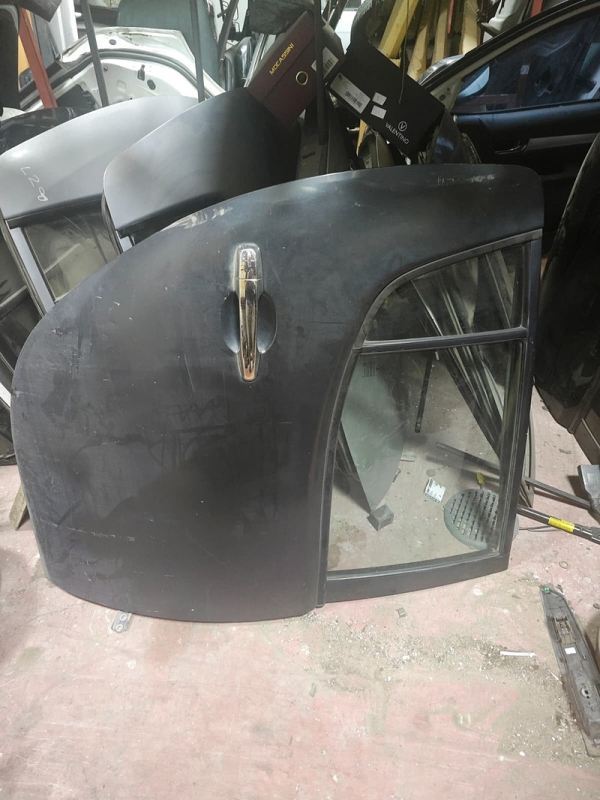 Mitsubishi L200 Çıkma Orjinal 2007-2015 Model Sağ Arka Kapı