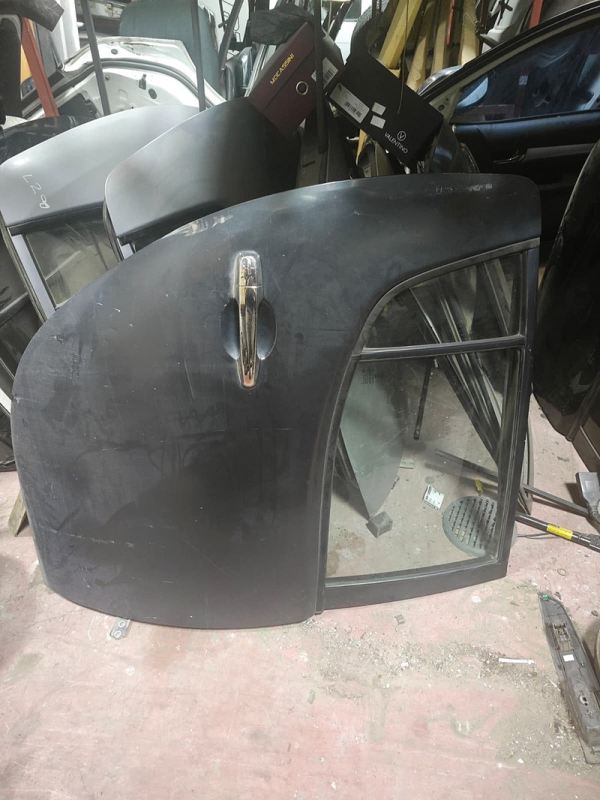 Mitsubishi L200 Çıkma Orjinal 2007-2015 Model Sağ Arka Kapı
